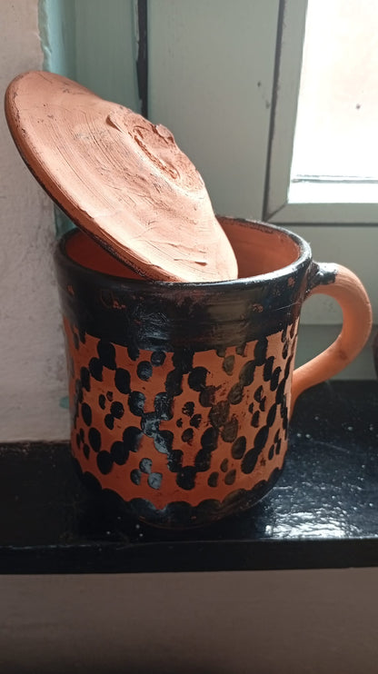 kleitas met deksel